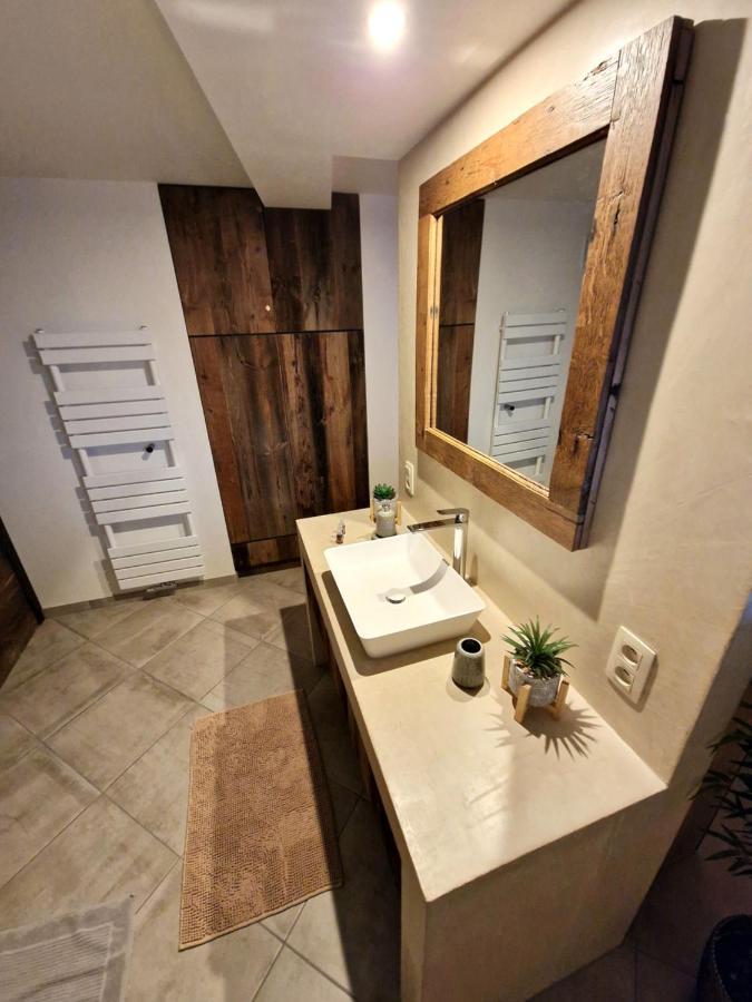 Le Twenty Marche-en-Famenne Exterior foto
